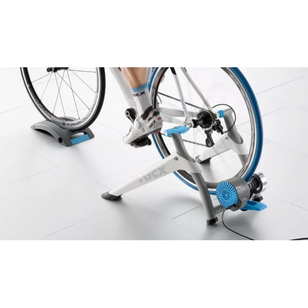 Tacx Flow IV.jpg