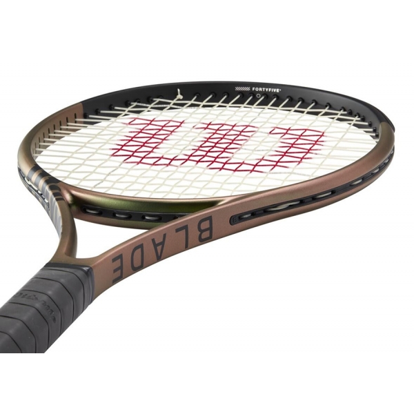 Wilson Blade 104 v8.0.jpg