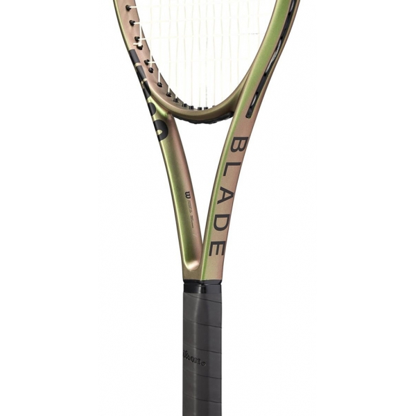 Wilson Blade 104 v8.0.jpg