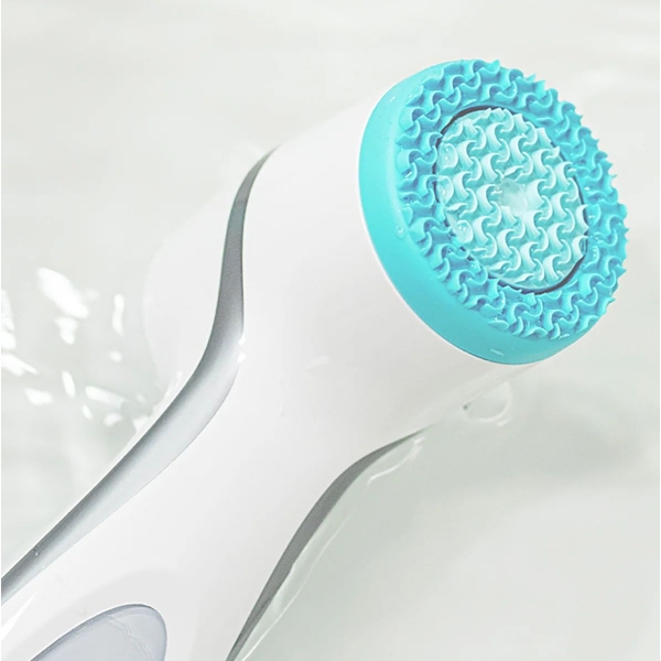 ageloc-lumispa-cleansing-device-and-silicone-head-in-water-lifestyle-image.jpg