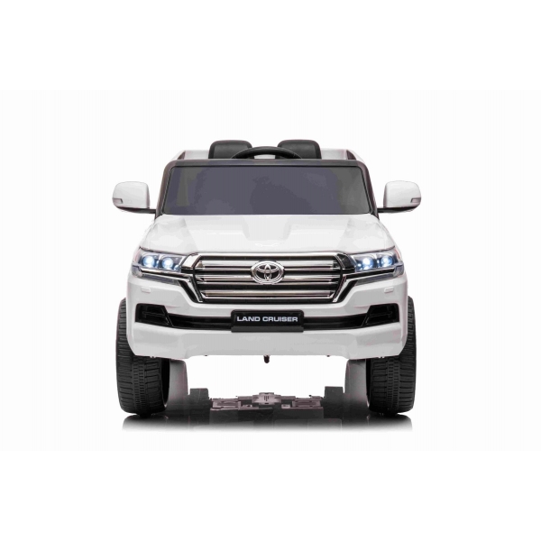 TOYOTA_LANDCRUISER_WHITE 1.jpg