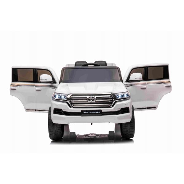 TOYOTA_LANDCRUISER_WHITE 6.jpg