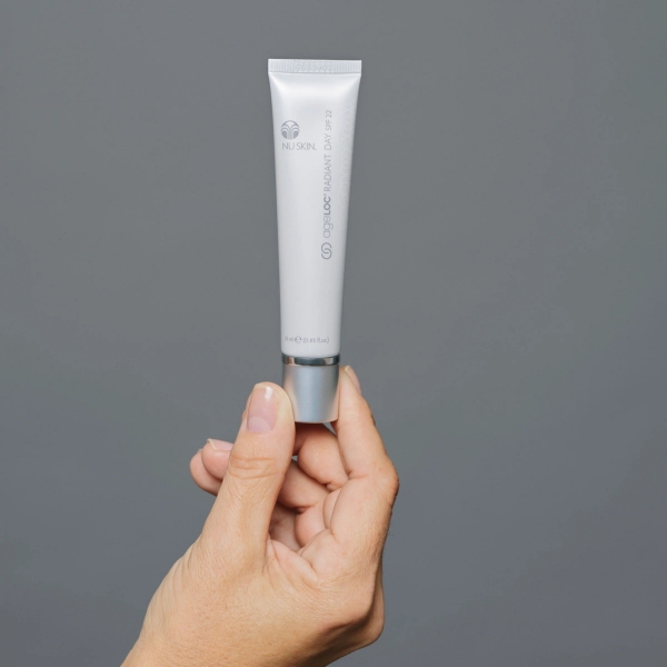 ageLOC Radiant Day SPF 22 II.jpg