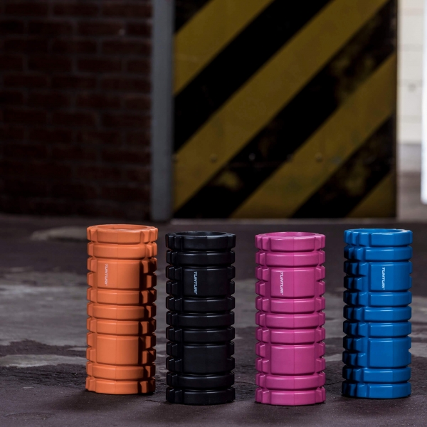 Masážní válec Foam Roller TUNTURI 33 cm / 13 cm černý.jpg