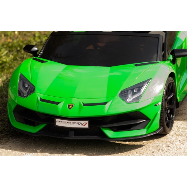 LAMBORGHINI_AVENT_PAINT_GREEN_3.jpg