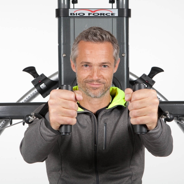 Posilovací věž FINNLO Bio Force Extreme.jpg