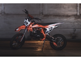 XB29-125 orange_1.jpg