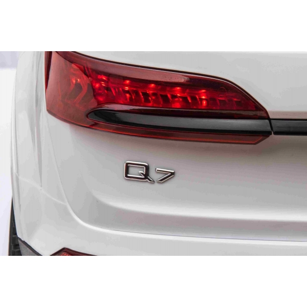 Audi Q7 2023 White_11.jpg