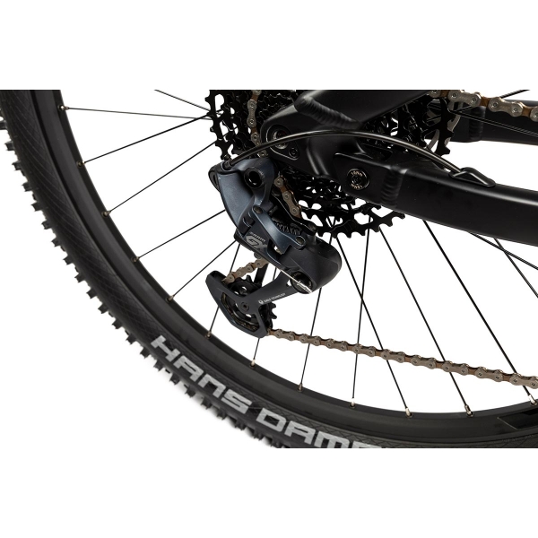 Pells Tarpan TR 2 2024 black_4.jpg