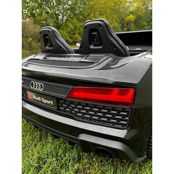AUD_R8_XXL_RED 12.jpg