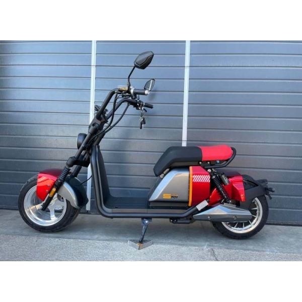 Lera Scooters C7+ 3000W red_1.jpg