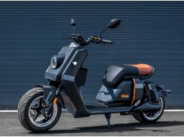 Lera Scooters C7 Skútr 3000W black_1.jpg