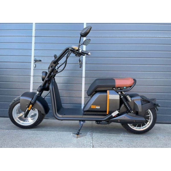 Lera Scooters C7+ 3000W black_1.jpg