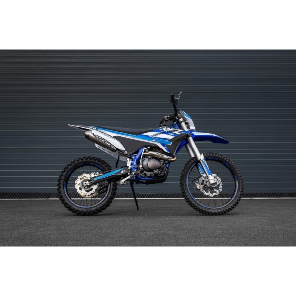 Leramotors By Apollo THUNDER 250cc 21.18 blue_3.jpg