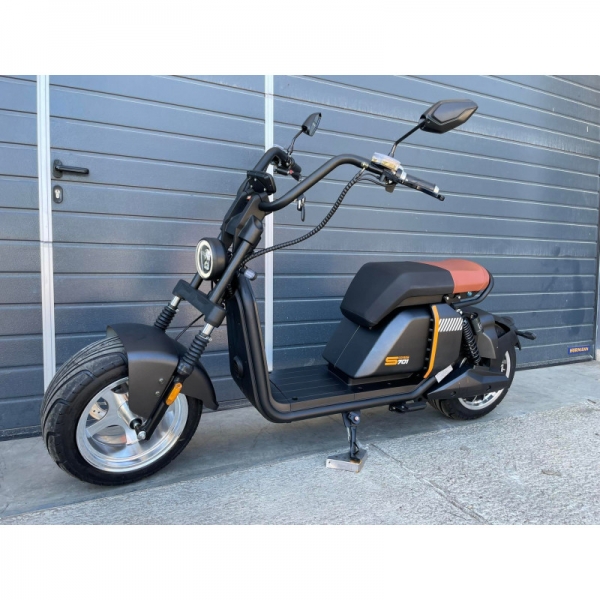 Lera Scooters C7+ 3000W black_2.jpg