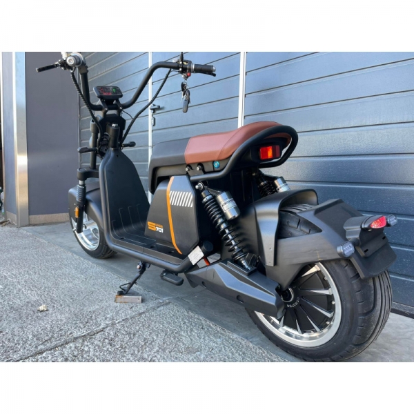 Lera Scooters C7+ 3000W black_7.jpg