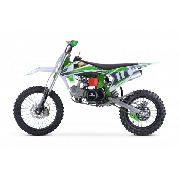 Shark 125ccm 4T 1714 green 6.jpg