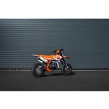 Apollo Thunder 70cc 1210 automat orange 3.jpg