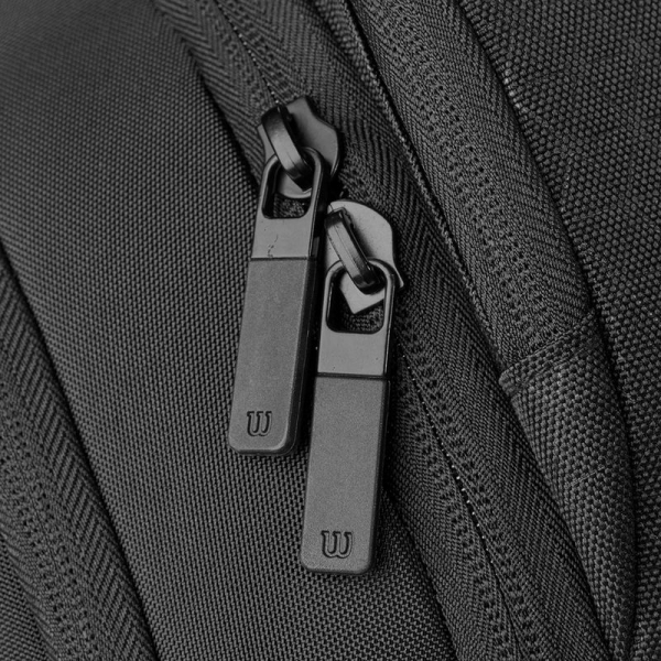 Wilson Clash V3 Backpack black.jpg
