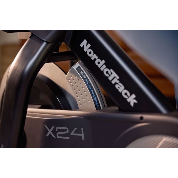 Cyklotrenažér NORDICTRACK X24.jpg