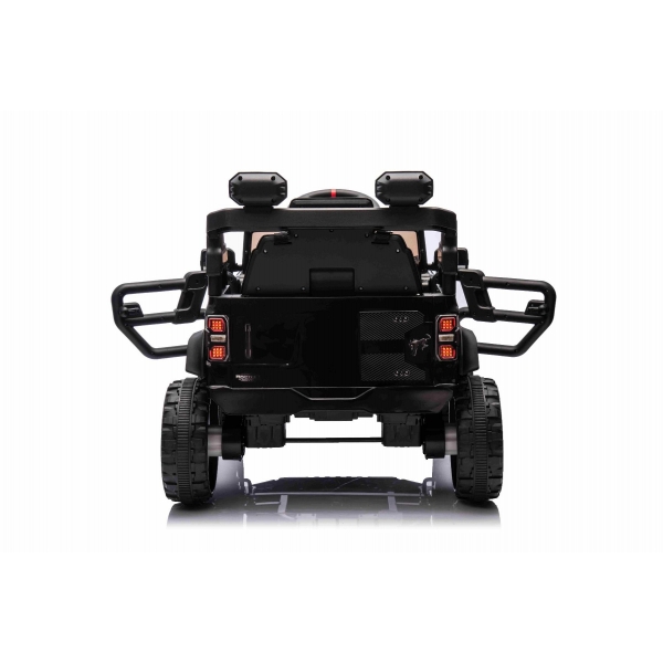 FORD_BRONCO_SMALL_BLACK_LI 3.jpg