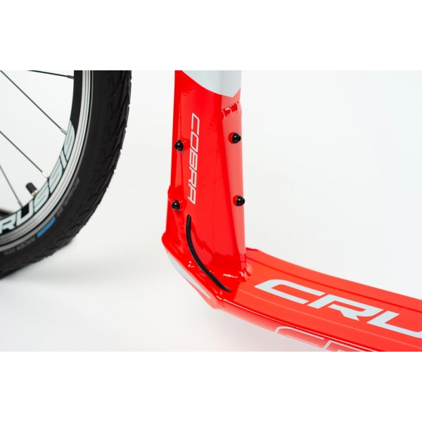 Crussis koloběžka Cobra 4.2-4 bílá/červená.jpg