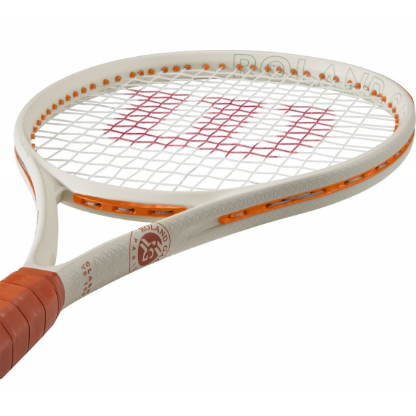 Wilson Clash 100 V2 Roland Garros 2025.jpg