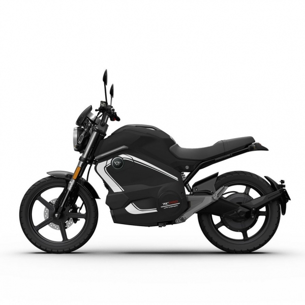 TC Wanderer Pro black 2.jpg