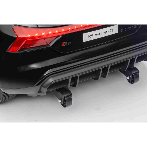 AUDI_RS_E-TRON_GT_BLACK_Li-5.jpg