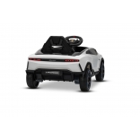 LAMBORGHINI_LANZADOR_WHITE_Li 12.jpg