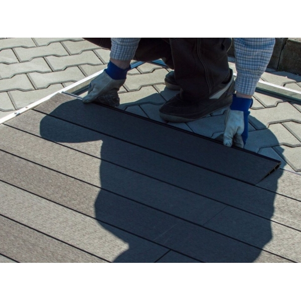 WPC G21 podlaha pre domček GRAH 915, Eben 7.jpg