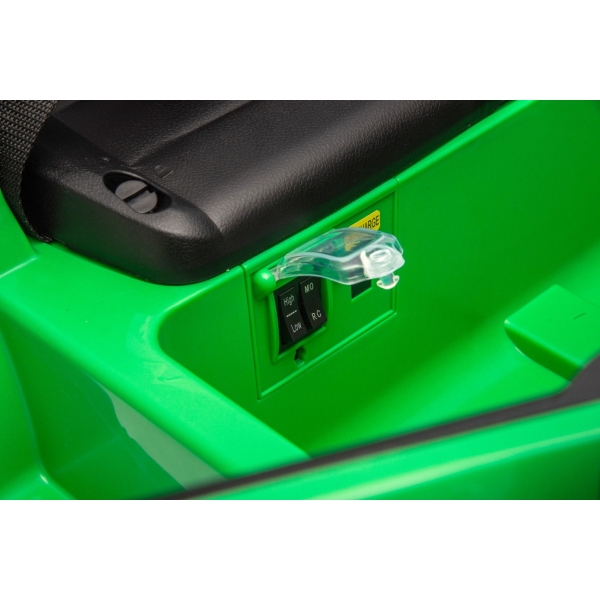 PORSCHE_MACAN_GREEN_Li 11.jpg