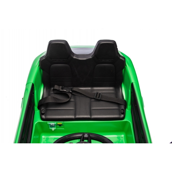 PORSCHE_MACAN_GREEN_Li 5.jpg