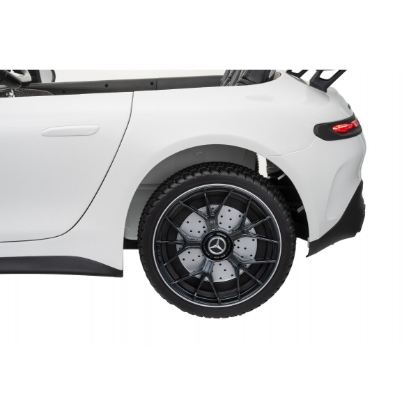 MERCEDES_GT63_WHITE_Li 10.jpg