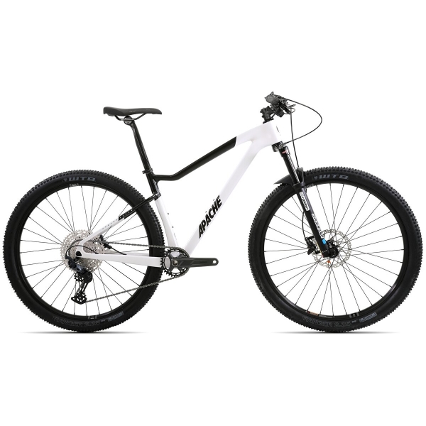 Arrow C7 biela.jpg