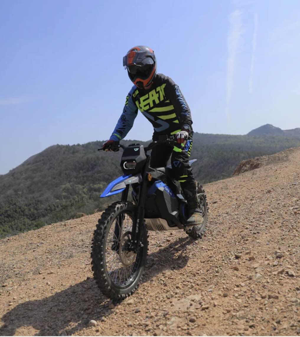 off-r1.jpg